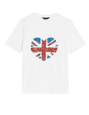 marksandspencer_Korunovace2023_T41_3411_tricko s britskou vlajkou_599Kc.jpg
